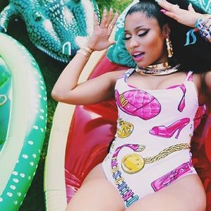 Nicki Minaj moschino look alike swimsuit